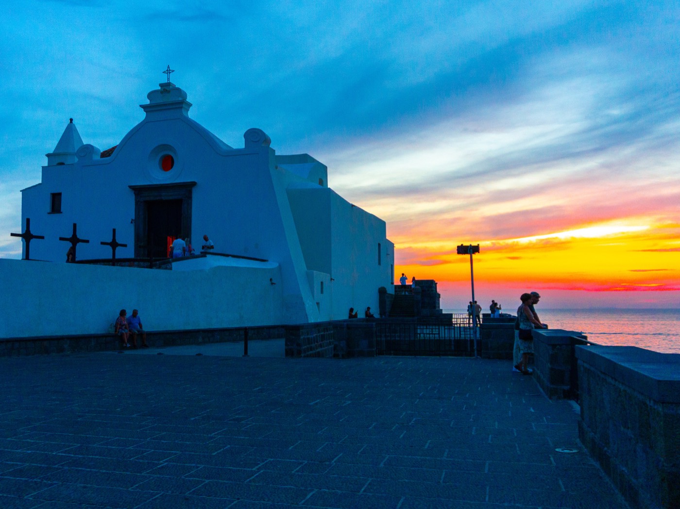 Cosa vedere a Forio d'Ischia: spiagge, tramonti e giardini