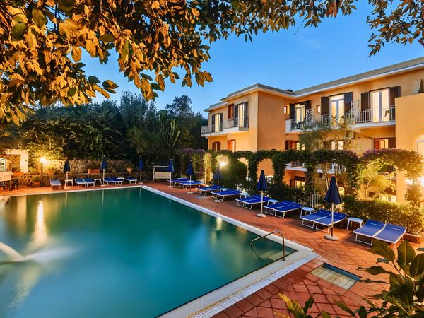 Hotel Cleopatra — Ischia Porto, Ischia