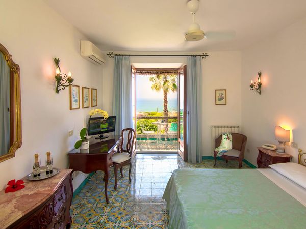 Hotel De Charme e Giardini Pensili Semiramis — Forio d'Ischia, Ischia