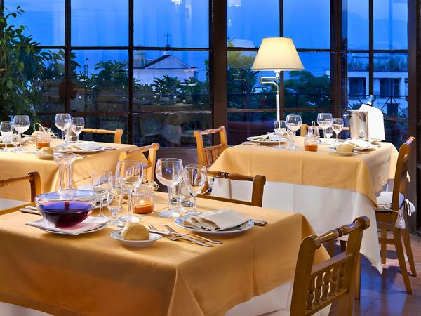 Hotel La Villa Rosa — Ischia Porto, Ischia