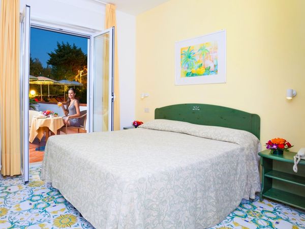 Hotel Terme La Pergola — Casamicciola Terme, Ischia