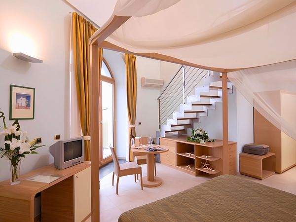 Hotel Villa Carolina — Forio d'Ischia, Ischia