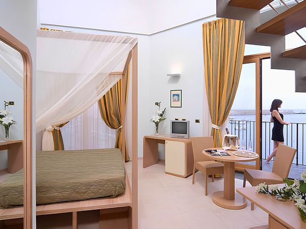 Hotel Villa Carolina — Forio d'Ischia, Ischia