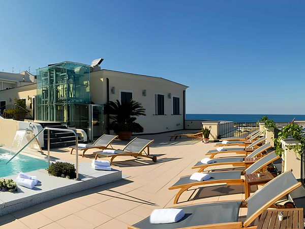 Hotel Villa Carolina — Forio d'Ischia, Ischia