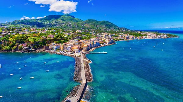 Giro di Ischia in bus — escursione a Ischia